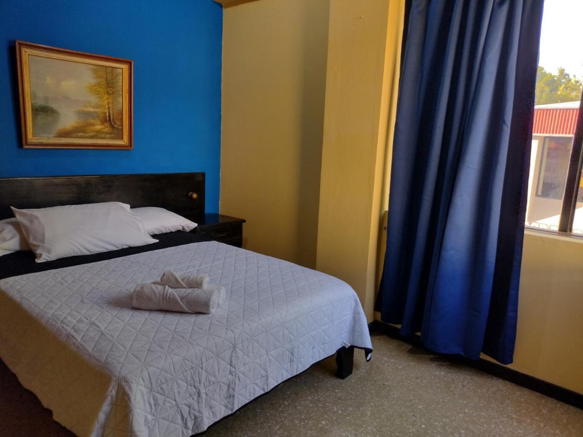 Hotel Alajuela Costa Rica Airport エクステリア 写真